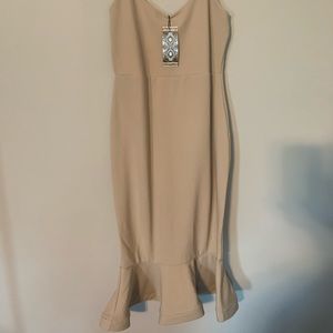 NWT Boohoo Sz 10 khaki spaghetti strap tulip hem fitted dress.